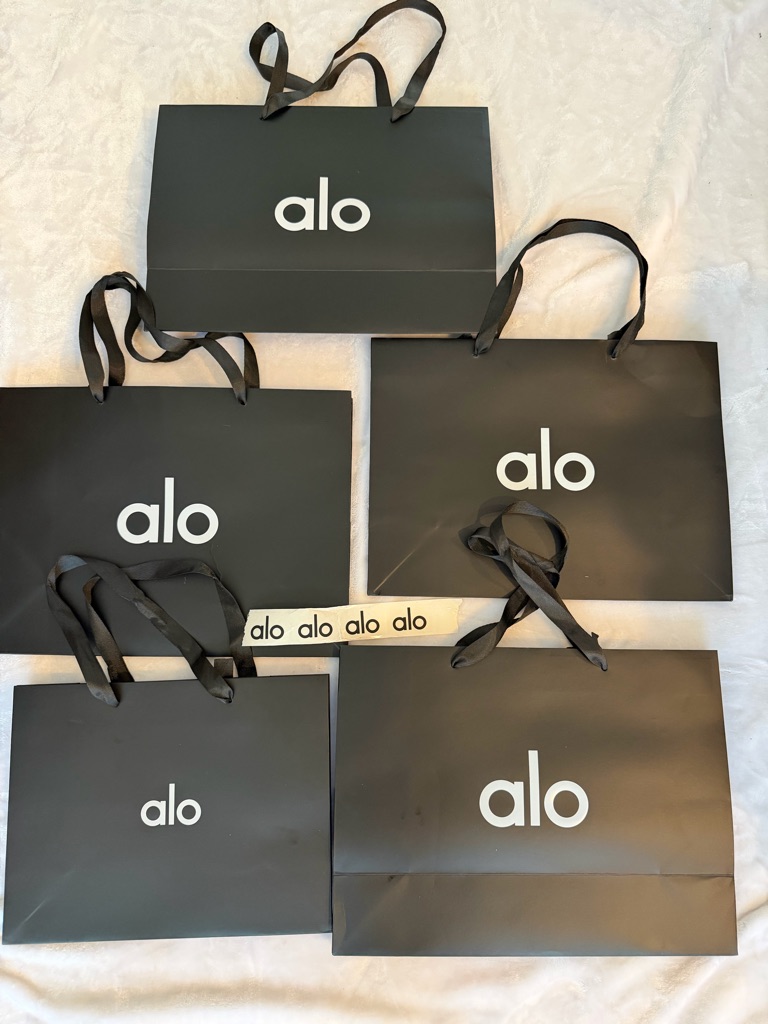 New Alo Shopping Bags Set Of 5 + Stickers